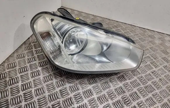 Ford Focus C-MAX Headlight/headlamp 16531001