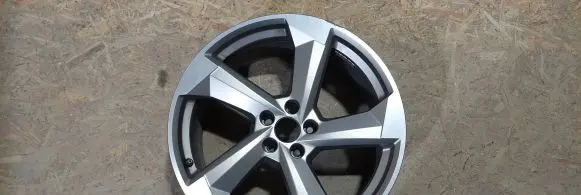R20 alloy rim