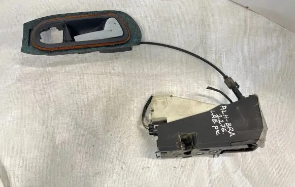 Seat Alhambra (Mk1) Rear door lock 93BG220A20DD 0Z25