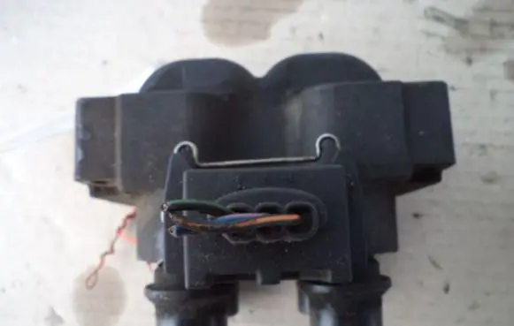 Ford Escort High voltage ignition coil