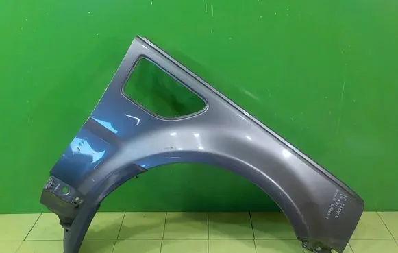 Land Rover Range Rover Sport L320 Fender PRZOD PRAWY