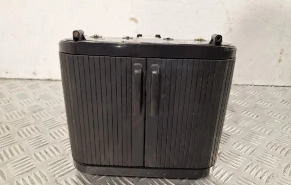 Nissan X-Trail T30 Glove box 68104EQ000