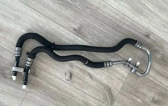 BMW 3 E92 E93 Turbo turbocharger oiling pipe/hose 7573273 17227573273 7573274
