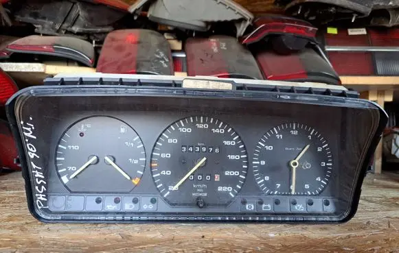 Volkswagen PASSAT B3 Speedometer (instrument cluster) 357919033R 357919059 110008397009