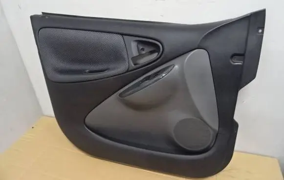 Toyota Yaris Front door card panel trim