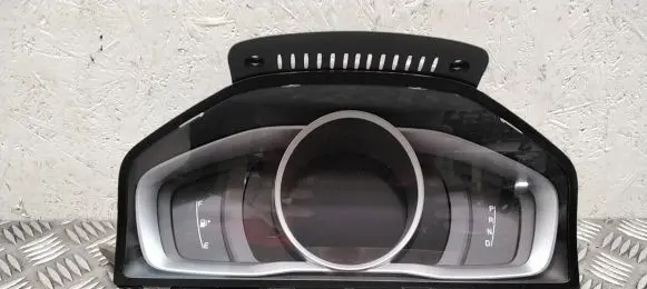 Volvo V70 Speedometer (instrument cluster) P31473468 31473468