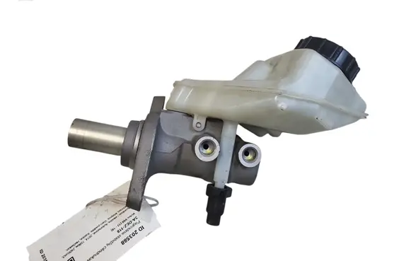 Master brake cylinder