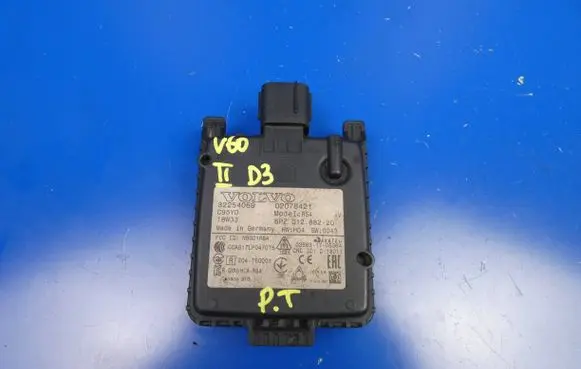 Volvo V60 Blind spot module 32254069 6PZ01288220 02078421