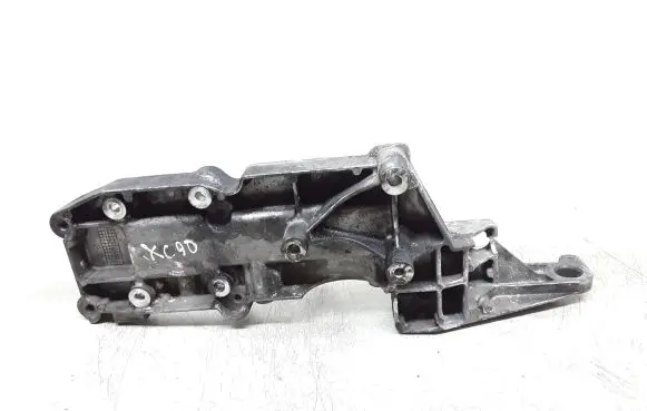 Volvo XC90 Engine mounting bracket 30757168