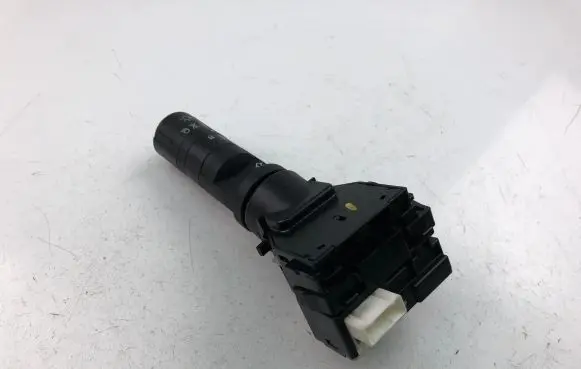 Nissan NP300 Indicator stalk 25540EB305