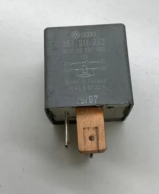 Volkswagen Golf IV Other relay 357911253 50237003