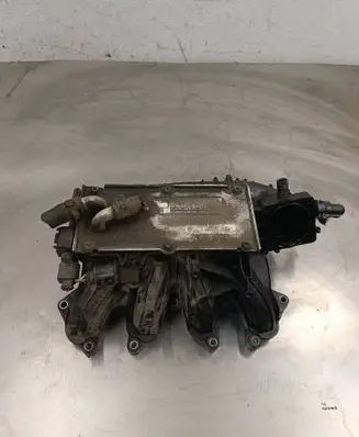 Volkswagen Polo V 6R Intake manifold 03F145749B