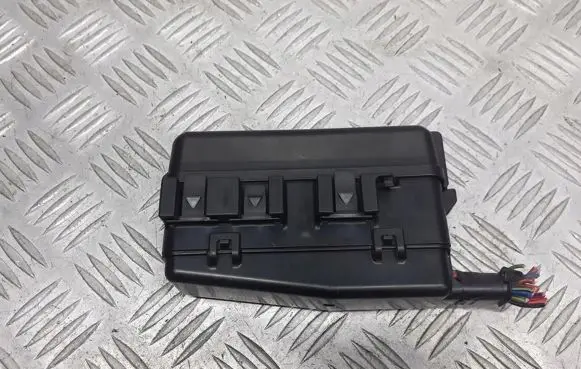 Mazda 2 Fuse box set