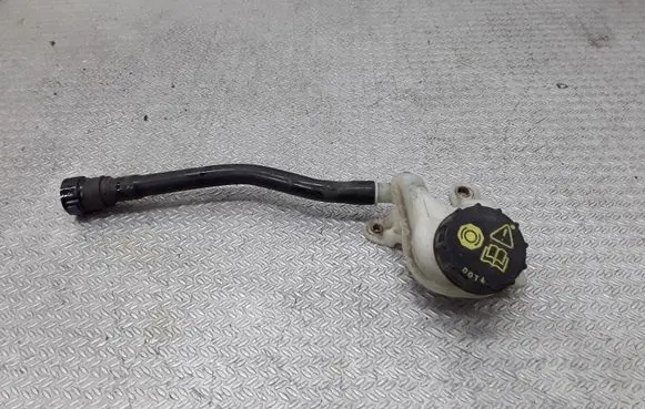 Ford Fiesta Brake fluid reservoir 8V512K478AE