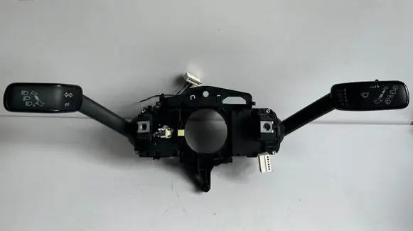 Volkswagen Golf Sportsvan Wiper turn signal indicator stalk/switch 5Q0953507GH