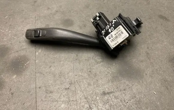 Volkswagen Touran I Wiper control stalk 1K0953519G