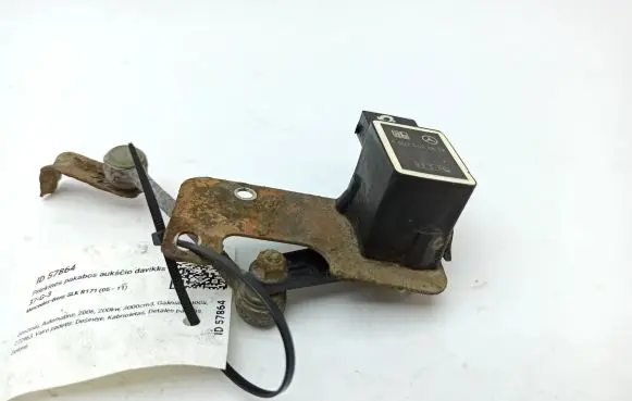 Mercedes-Benz SLK R171 Air suspension front height level sensor A0025428818