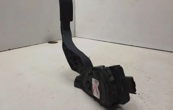 Peugeot 308 Accelerator throttle pedal 6PV00908300