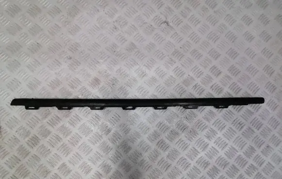 Peugeot 208 Front door trim (molding)