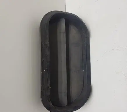 Volkswagen PASSAT B7 USA Quarter panel pressure vent 