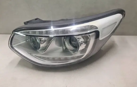 KIA Soul Headlight/headlamp 92101E4