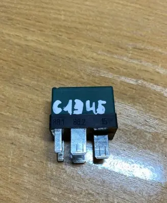 Mercedes-Benz C W203 Other relay 0025420319 C1345