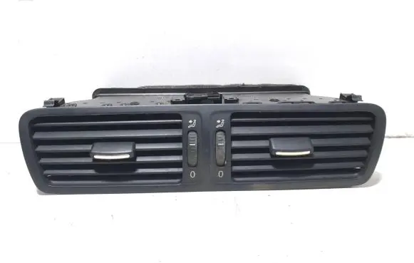 Volkswagen PASSAT CC Dash center air vent grill 3C1819728F