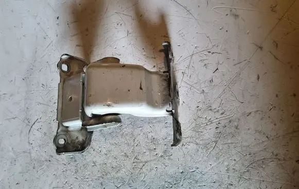 Opel Vivaro Loading door lower hinge 312304K 66379