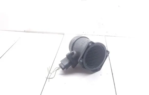 Audi A4 S4 B6 8E 8H Mass air flow meter 06B133471A 0280218058