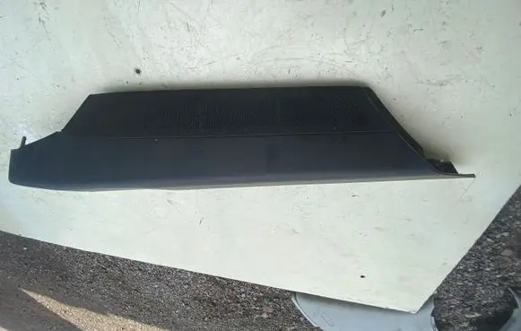 Trunk/boot lower side trim panel