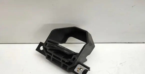 BMW X1 E84 Radiator mount bracket 7591647