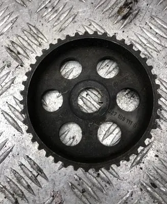 Audi A4 S4 B5 8D Camshaft pulley/ VANOS 027109111G