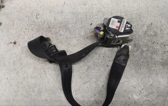 Skoda Octavia Mk2 (1Z) Front seatbelt