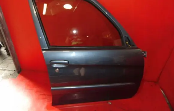 Citroen Xsara Picasso Front door