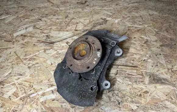BMW 5 E60 E61 Front wheel hub spindle knuckle 31216760953 6760953