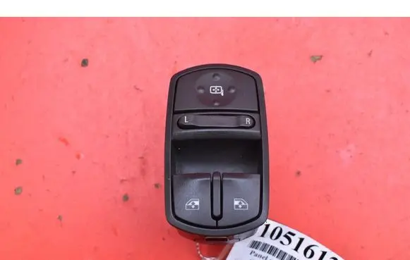 Opel Corsa D Electric window control switch 13258521AA