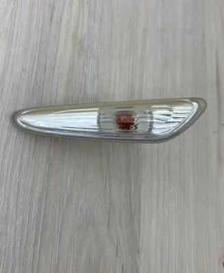 BMW X3 E83 Front fender indicator light 3418477