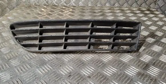 Audi A6 S6 C4 4A Front bumper lower grill 4A0807346 4A0807346A