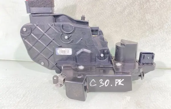Volvo C30 Front door lock 30799315
