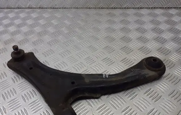 Suzuki Liana Front control arm