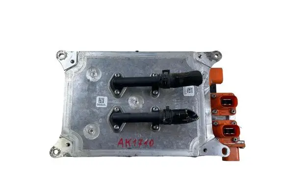 Volkswagen Golf VII Voltage converter inverter 5QE915682AF