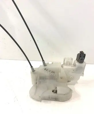 Subaru Legacy Front door lock