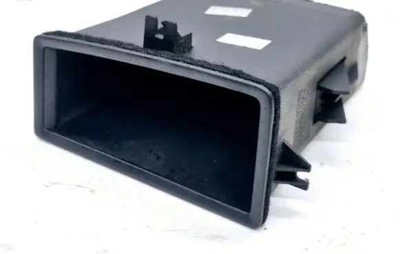 Volvo V70 Dashboard storage box/compartment 30722445 3865