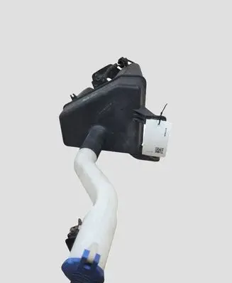 KIA Sportage Windshield washer fluid reservoir/tank