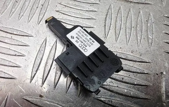 Audi A5 Sportback 8TA Air quality sensor 8K0907658