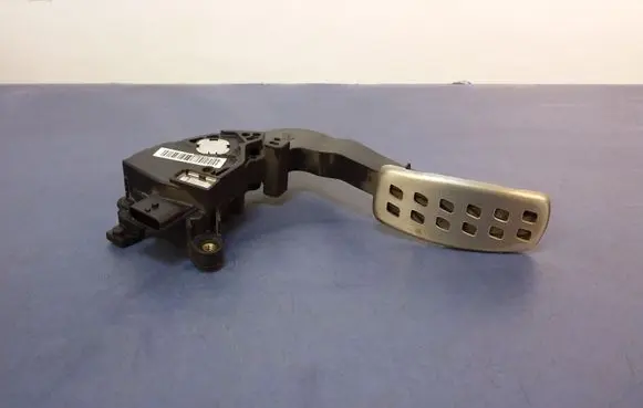 Renault Megane I Accelerator throttle pedal 180024040R