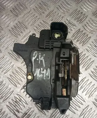 Mitsubishi Colt Front door lock