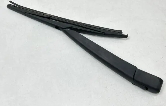 Nissan Qashqai Rear wiper blade 33493