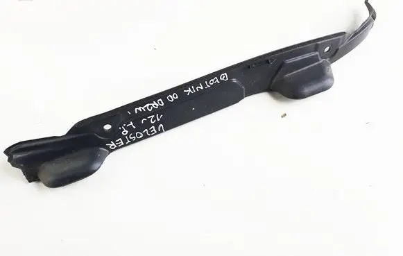Hyundai Veloster Fender end trim 841412V000
