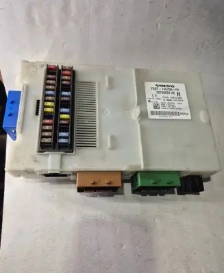 Volvo V70 Comfort/convenience module 7G9T14C256FA 30765624AE